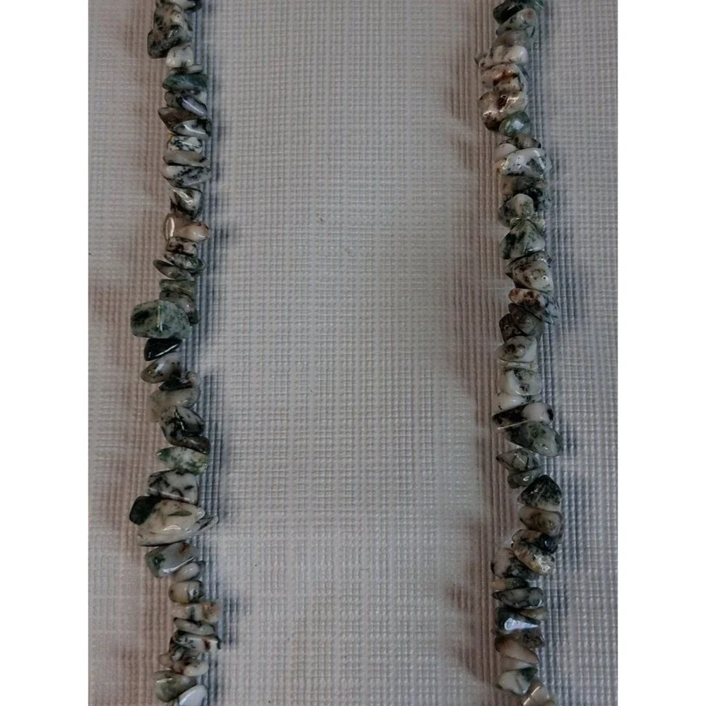 Green and White Moss Tree Agate Polished Rough Cut Chip Stone Beads Necklace